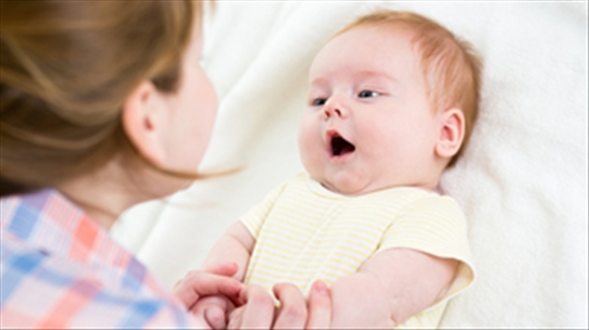 6 điều không được phép làm khi đến thăm trẻ sơ sinh