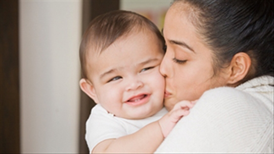 6 điều các bậc phụ huynh cần quan tâm khi bé mọc răng sữa
