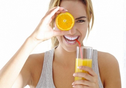 Cách làm trắng da mặt tự nhiên an toàn hiệu quả với nước cam