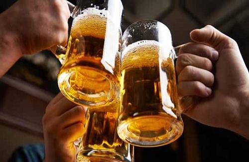 Còn những quan niệm MÙ QUÁNG này khi uống rượu bia, TỬ THẦN còn rình rập bạn!