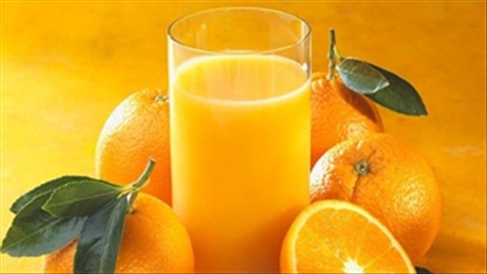Tác dụng của nước cam đối với sức khỏe không thể bỏ qua