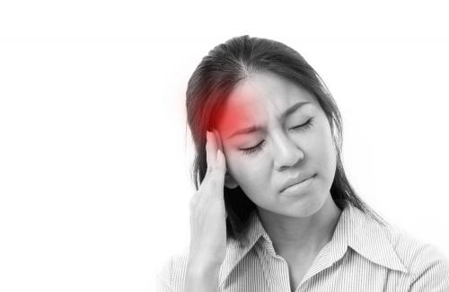Cách làm giảm cơn đau nửa đầu đơn giản và hiệu quả không ngờ