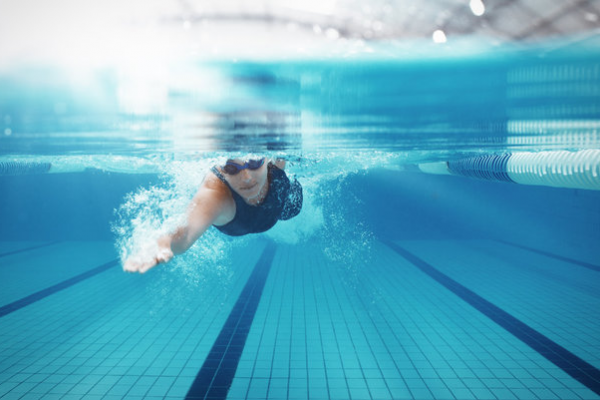 Giới thiệu 5 lợi ích sức khỏe tuyệt vời từ bơi lội