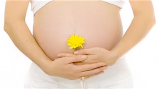 Mẹ bầu cùng tìm hiểu nguyên nhân và cách khắc phục ngứa khi mang thai