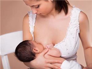 Bất ngờ trước nguyên nhân sữa mẹ thay đổi theo giới tính của trẻ