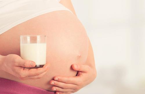 Sữa rất bổ dưỡng nhưng có những mẹ bầu phải nói không với sữa!