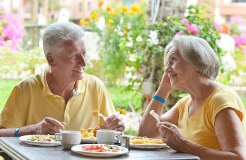 Dự phòng rối loạn tiêu hóa ở người cao tuổi, nâng cao chất lượng cuộc sống