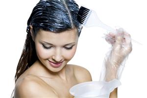 Cẩn thận khi nhuộm tóc vì thuốc nhuộm có thể gây ngộ độc