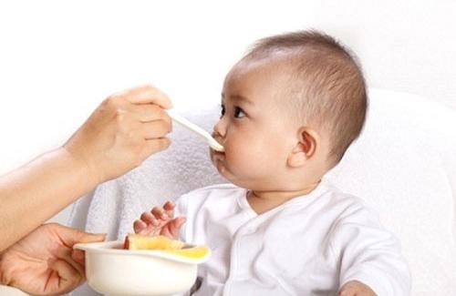 Những chất dinh dưỡng dành cho trẻ em 6 tháng tuổi