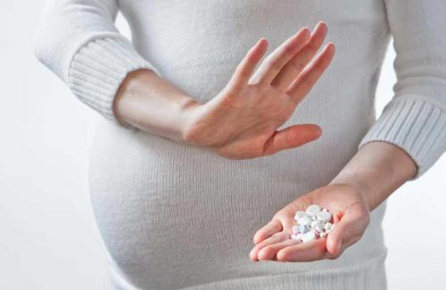 Cảnh báo 7 loại thuốc tuyệt đối không được sử dụng khi mang thai