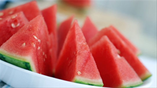 Mới mổ ruột thừa không nên ăn dưa hấu sẽ rất nguy hiểm tới sức khỏe