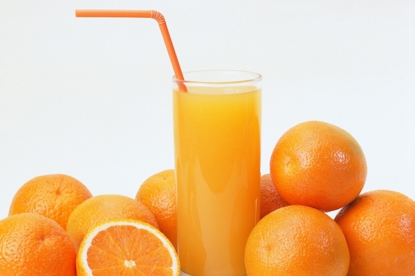 Khoẻ não nhờ thói quen nước cam thường xuyên và đúng cách