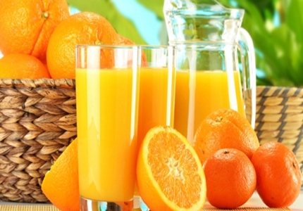 5 lợi ích tốt cho sức khỏe từ ly nước cam những ngày hè oi bức