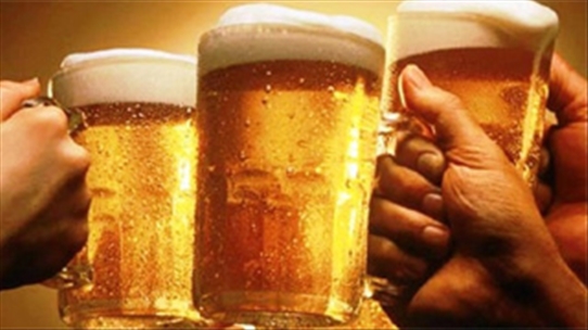 Uống bia rượu mỗi ngày làm tăng nguy cơ mắc bệnh ung thư