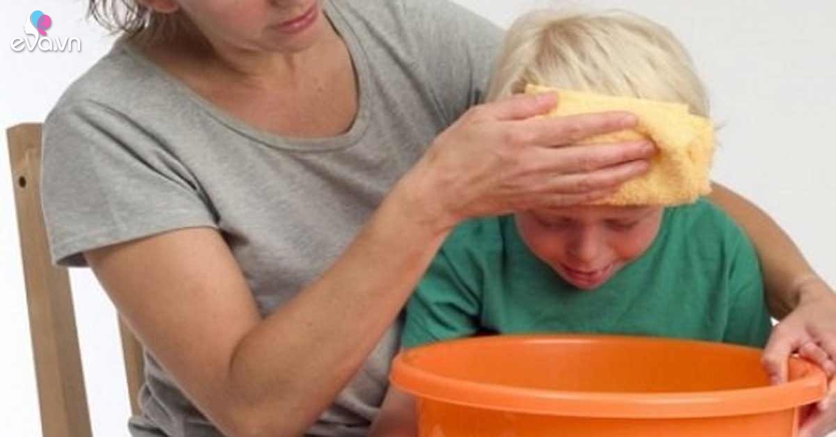 Dấu hiệu ngộ độc thực phẩm ở trẻ và cách xử lý nhanh nhất