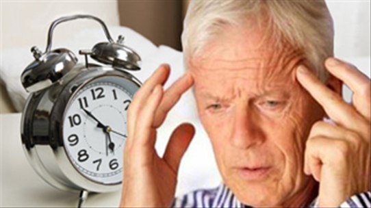 Hướng dẫn bạn cách điều trị chứng mất ngủ ở người cao tuổi