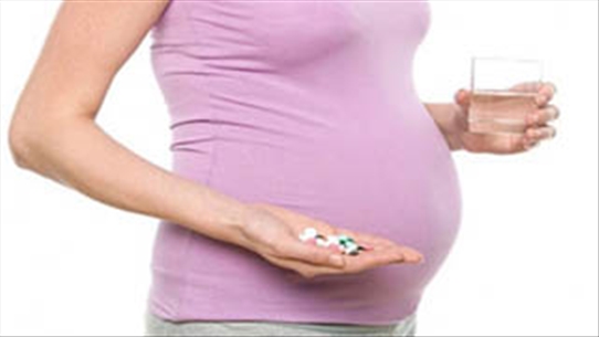 Có thai dùng thuốc viêm họng như thế nào đảm bảo an toàn mẹ và con?