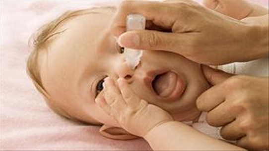 Trăm ngàn kế chữa viêm họng, sổ mũi cho con tại nhà, các mẹ có thể áp dụng