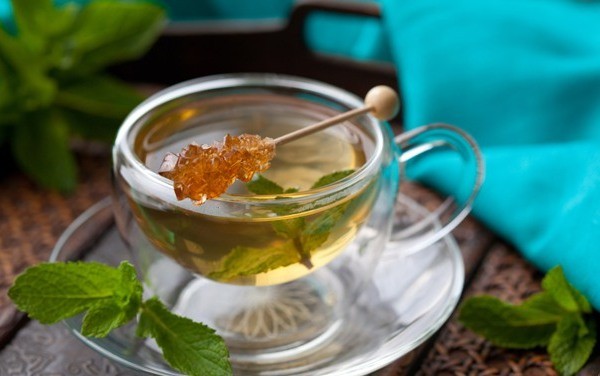 Những đối tượng nào thì không nên dùng trà xanh với mật ong