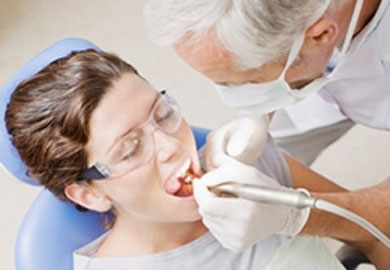 Phát hiện nhiều loại bệnh qua biểu hiện của răng miệng