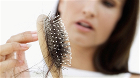 Những cách giúp giảm rụng tóc cho người bệnh tuyến giáp