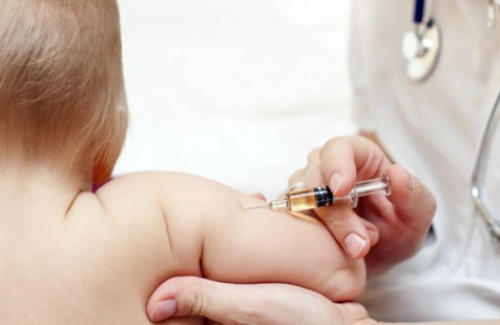Vắc xin đối với trẻ nhỏ, những điều cha mẹ nên biết