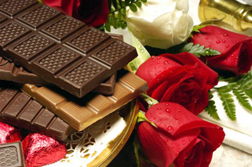 Lợi ích từ socola và hoa hồng trong ngày Valentine ít người biết