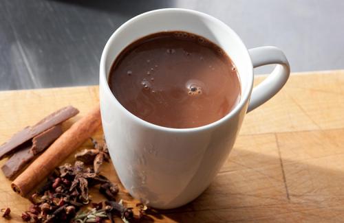 5 lý do khỏe mạnh để uống sôcôla nóng mà không phải ai cũng biết đến