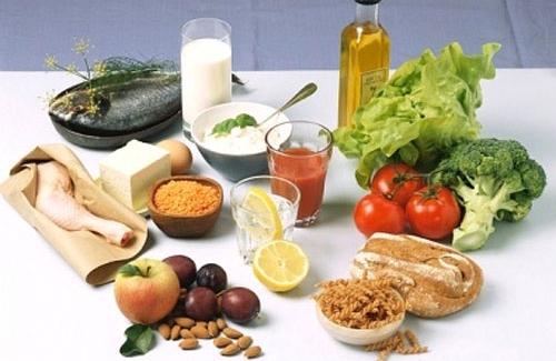 Thực phẩm nên và không nên dùng khi bị bệnh thoái hóa khớp