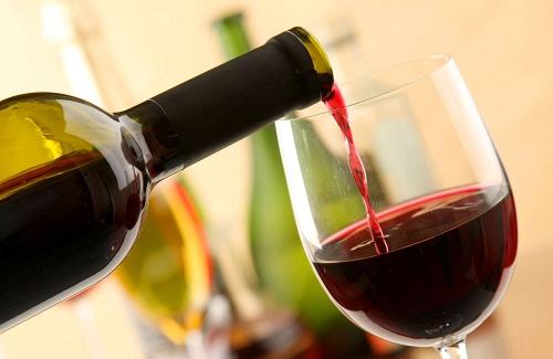 Rượu vang đỏ giúp phòng chống bệnh tim mạch và đột quỵ hiệu quả