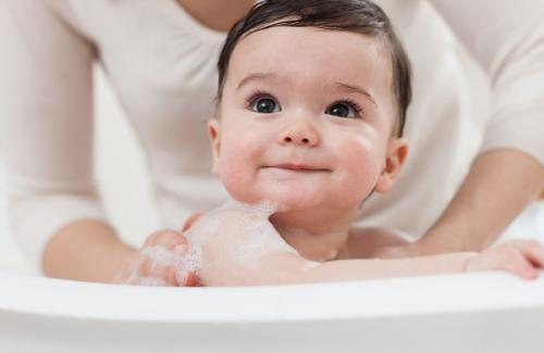 3 điều mẹ cần lưu ý khi chăm sóc da cho trẻ sơ sinh để phòng bệnh hiệu quả