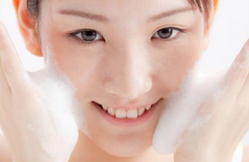 Khám phá bí kíp làm đẹp của phụ nữ Nhật: Da mặt sáng mịn màng chỉ sau 1 đêm