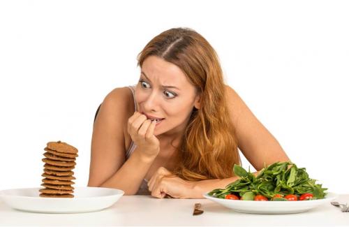 Làm thế nào để có thể tránh được cảm giác thèm ăn và ăn nhiều?