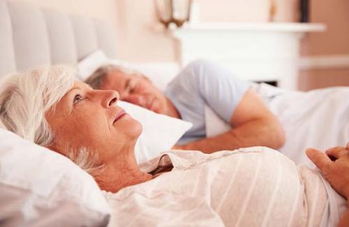 ​Làm thế nào để người cao tuổi có được giấc ngủ tốt?