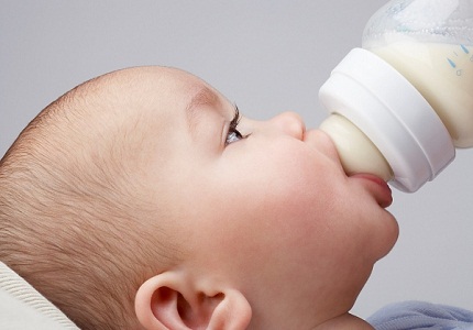 Mách nhỏ các mẹ cách nhận biết dấu hiệu trẻ bị dị ứng sữa công thức