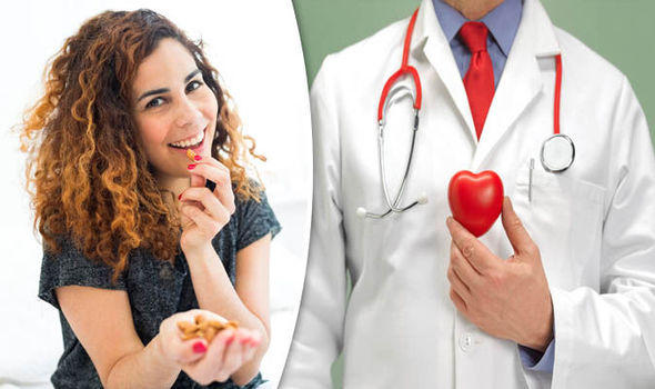 Ăn hạt hạnh nhân mỗi ngày có thể giúp bảo vệ sức khỏe tim mạch tốt nhất
