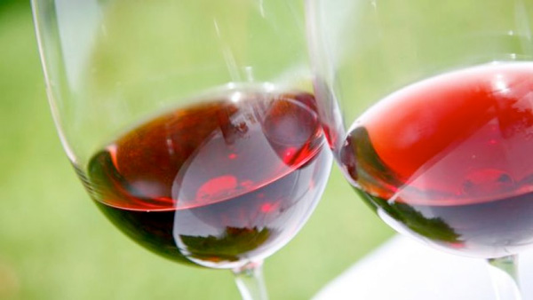 Khám phá bí mật sức khỏe tim mạch từ rượu vang, ai cũng cần biết nhé!
