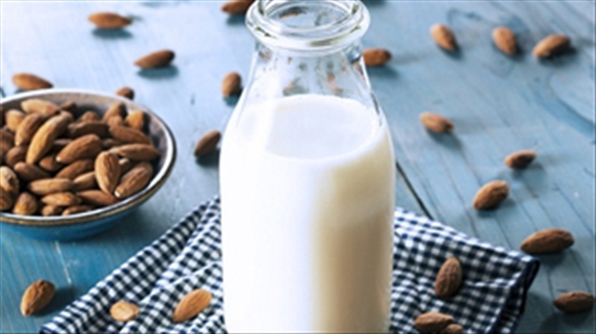 Sữa bò, gạo, đậu nành, hạnh nhân: Loại nào tốt cho sức khỏe?