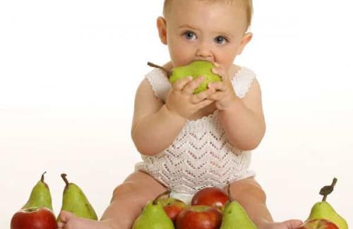 Trẻ 9 tháng tuổi ăn được những loại trái cây gì là tốt nhất?