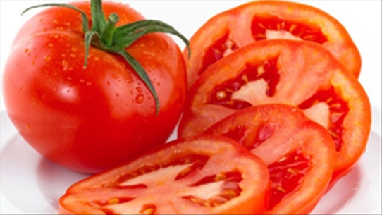Các chị em nên biết cà chua giúp phòng chống ung thư vú