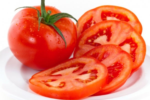 Tiết lộ 9 công dụng tuyệt vời của cà chua đối với sức khỏe