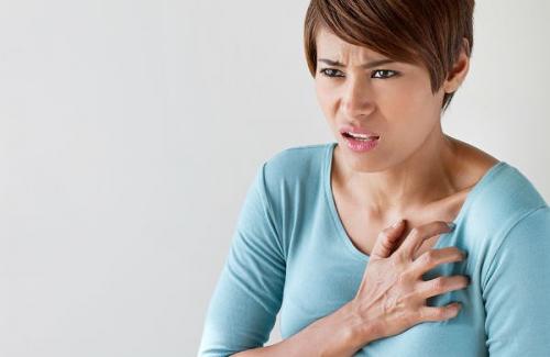 Bệnh tim mạch có di truyền từ mẹ sang con hay không?
