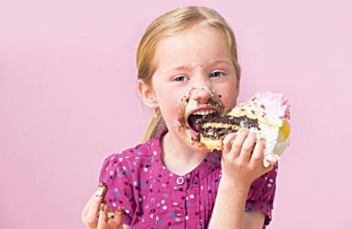 Có thể bạn chưa biết: Trẻ nhỏ bị bệnh tim chỉ vì... đồ ngọt!