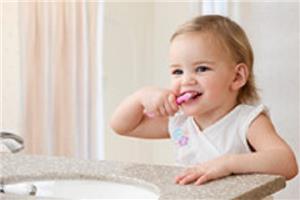 Bệnh răng miệng có thể lây từ mẹ sang con trong thai kỳ