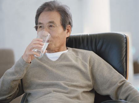 Cẩm nang sức khỏe phòng viêm đường tiết niệu ở người cao tuổi