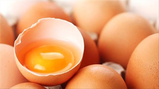 Bạn nên biết: Điều gì xảy ra khi bạn ăn trứng gà sống?