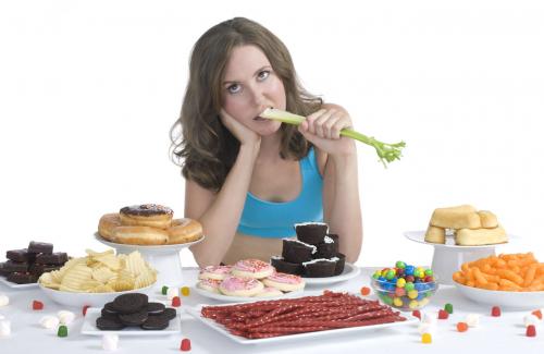 Thói quen ăn uống gây hại cho sức khỏe bạn cần lạo bỏ ngay