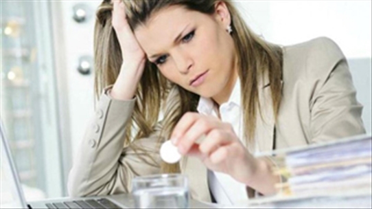 Cảnh báo nguy cơ đột quỵ não do căng thẳng trong công việc