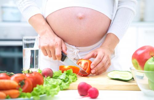 10 dưỡng chất quan trọng nhất suốt thai kỳ mẹ bầu cần ghi nhớ