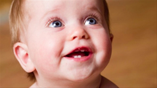 Cẩm nang hữu ích dành cho cha mẹ khi trẻ nhỏ mọc răng
